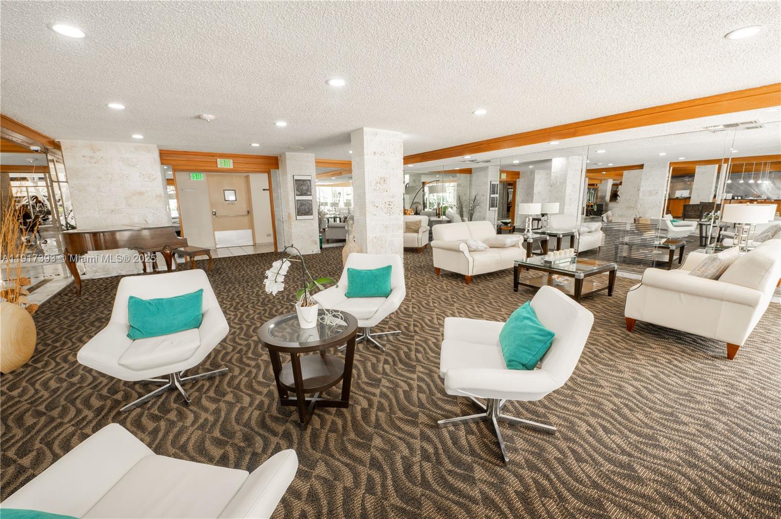 See details 309 2 / 2 1233 sq. ft. $ 2025-12-15 0 Photo