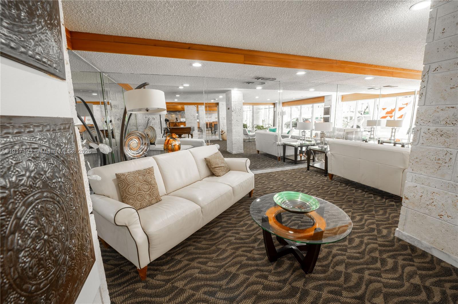 See details 309 2 / 2 1233 sq. ft. $ 2025-12-15 0 Photo