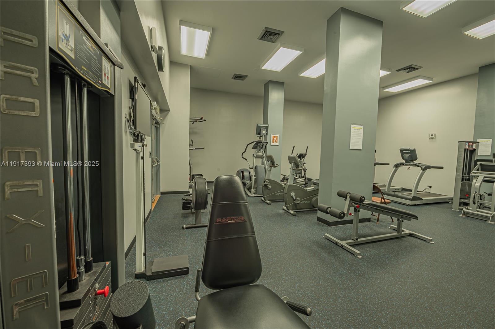 See details 309 2 / 2 1233 sq. ft. $ 2025-12-15 0 Photo