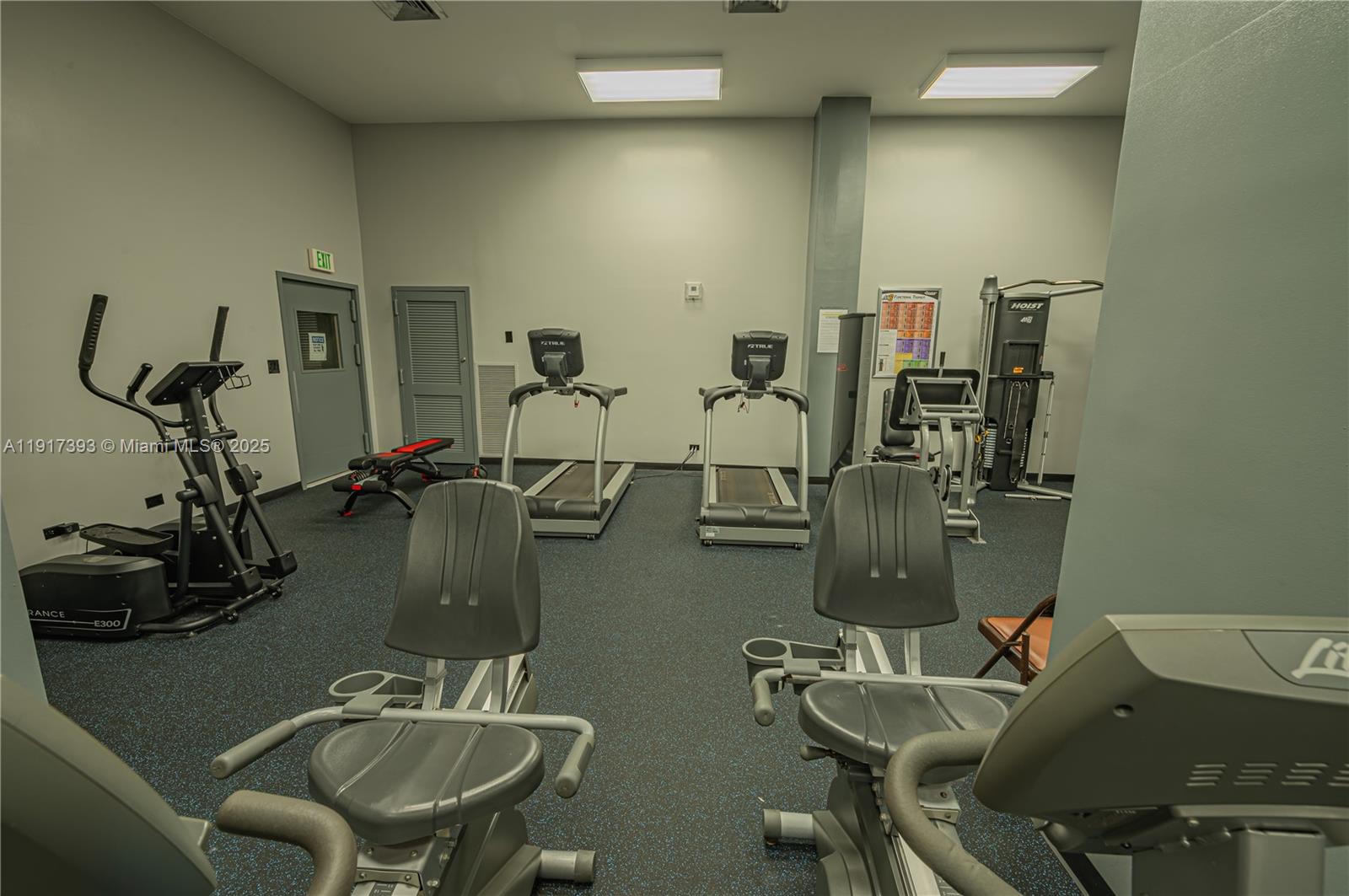 See details 309 2 / 2 1233 sq. ft. $ 2025-12-15 0 Photo