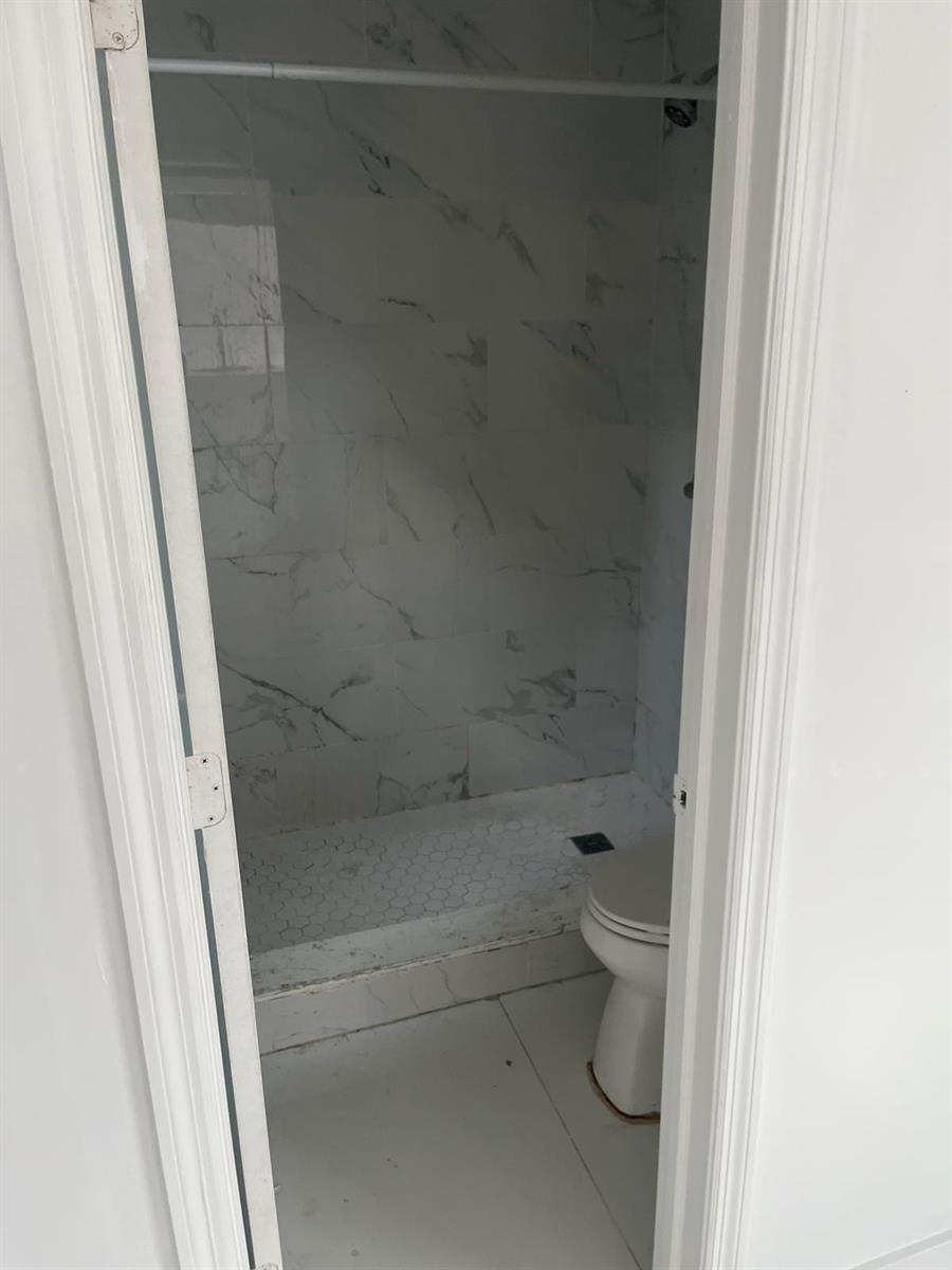 See details / 6 2492 sq. ft. $ 2026-10-13 0 Photo