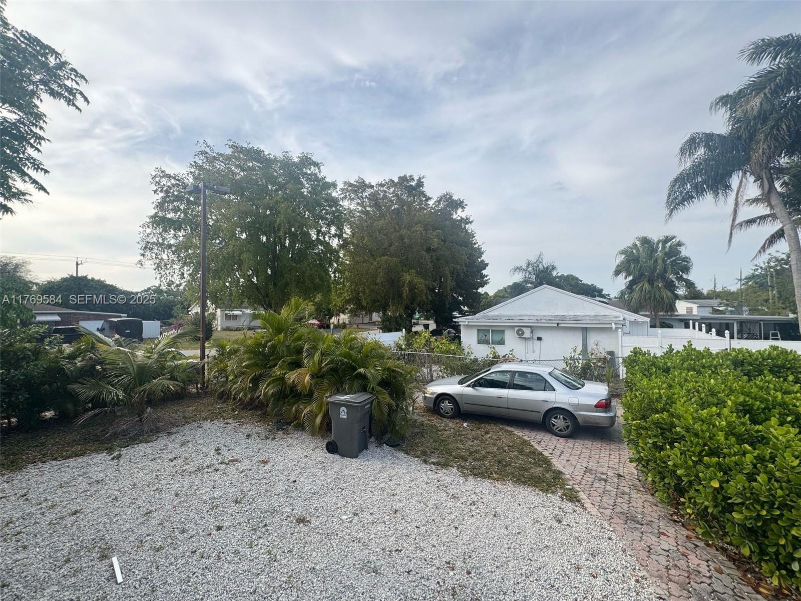 See details / 6 2492 sq. ft. $ 2026-10-13 0 Photo