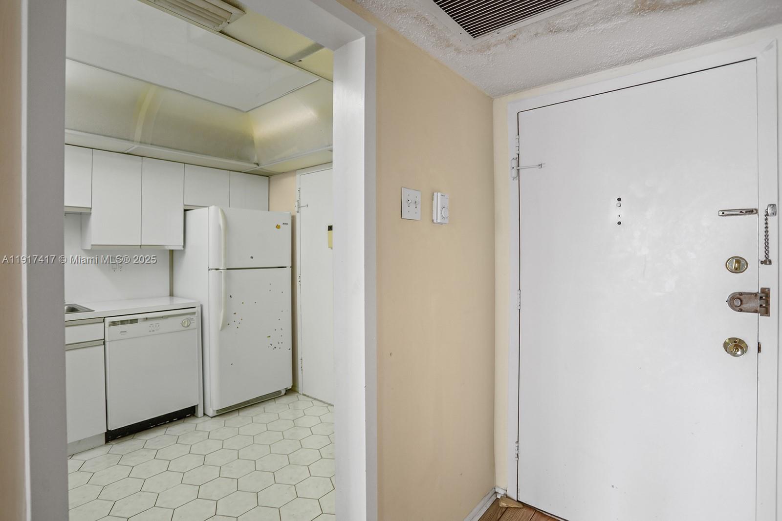 Photo of 2030 Ocean Dr  #503, Hallandale Beach, Florida, 33009 - 