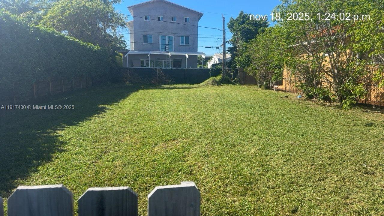   /   sq. ft. $ 2025-11-20 0 foto