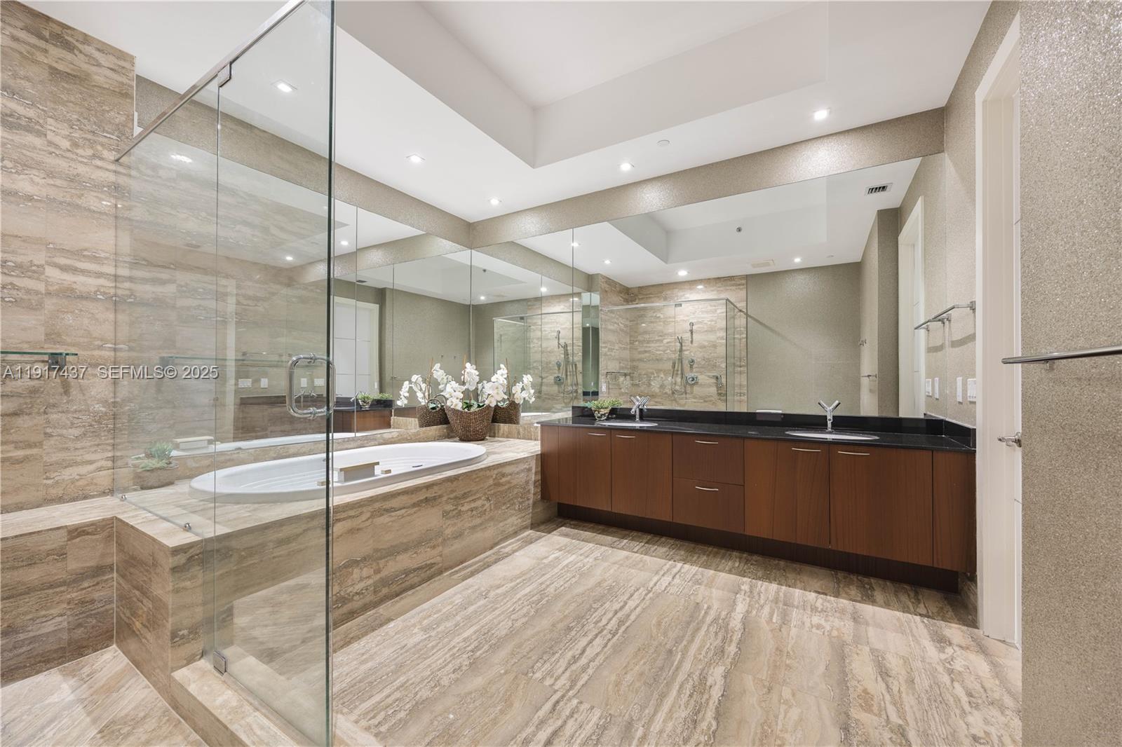 4107 3 / 3 2084 sq. ft. $ 2025-11-20 0 Photo