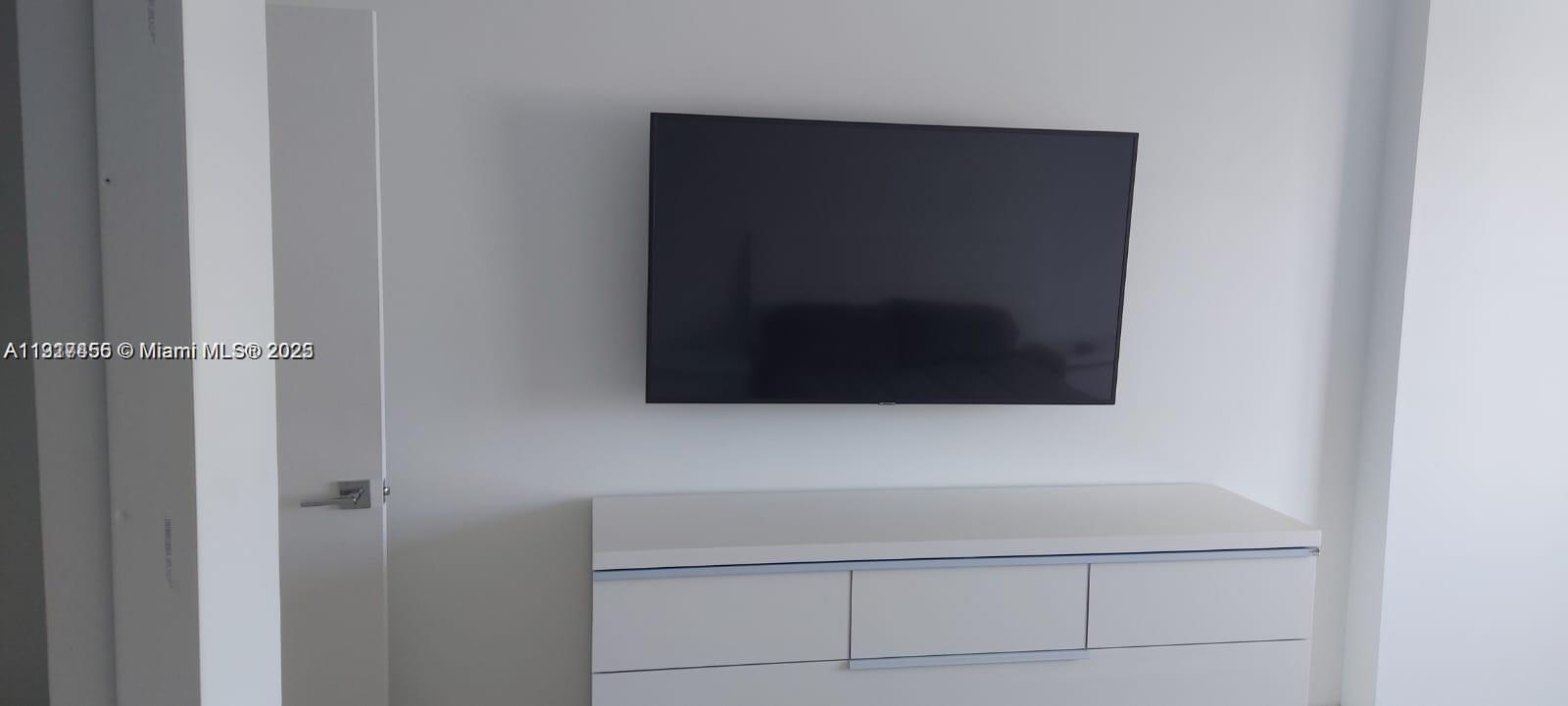 Photo of 400 Kings Point Dr  #1111, Sunny Isles Beach, Florida, 33160 - 