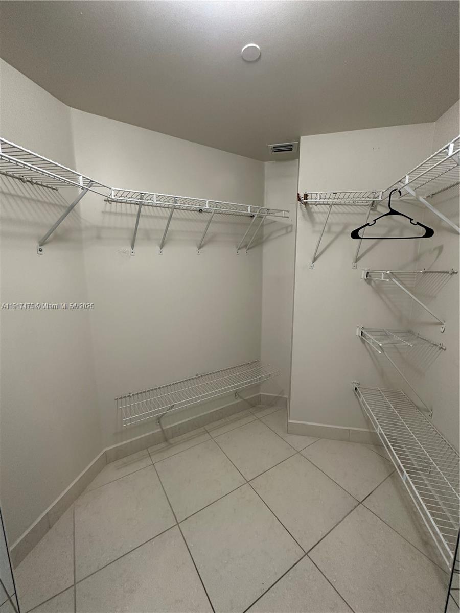 Photo of 3400 192nd St  #1010, Aventura, Florida, 33180 - 