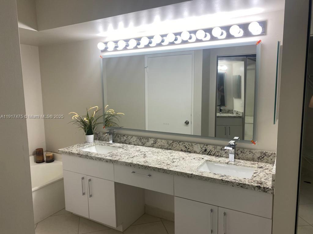 Photo of 3400 192nd St  #1010, Aventura, Florida, 33180 - 