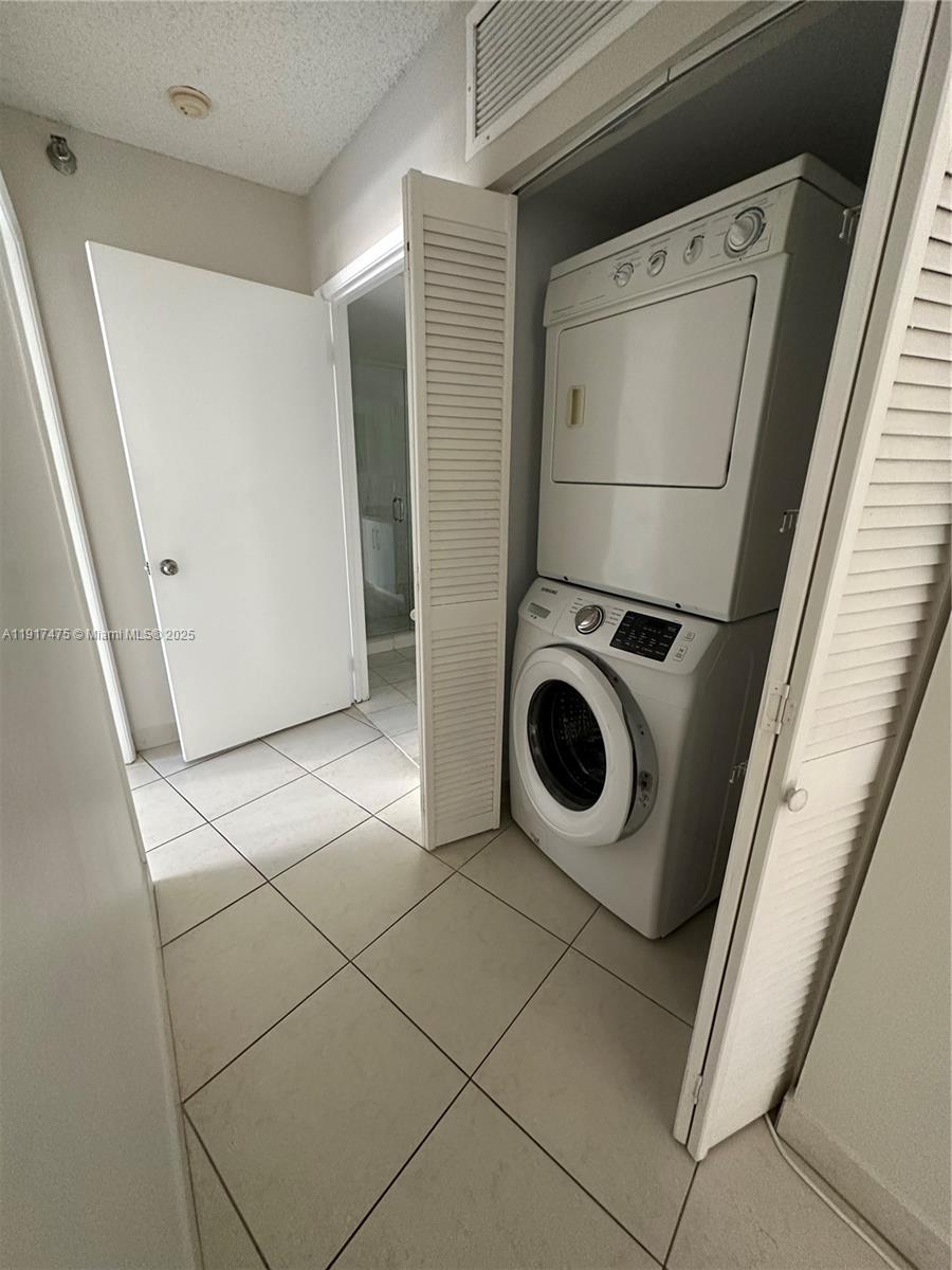 Photo of 3400 192nd St  #1010, Aventura, Florida, 33180 - 