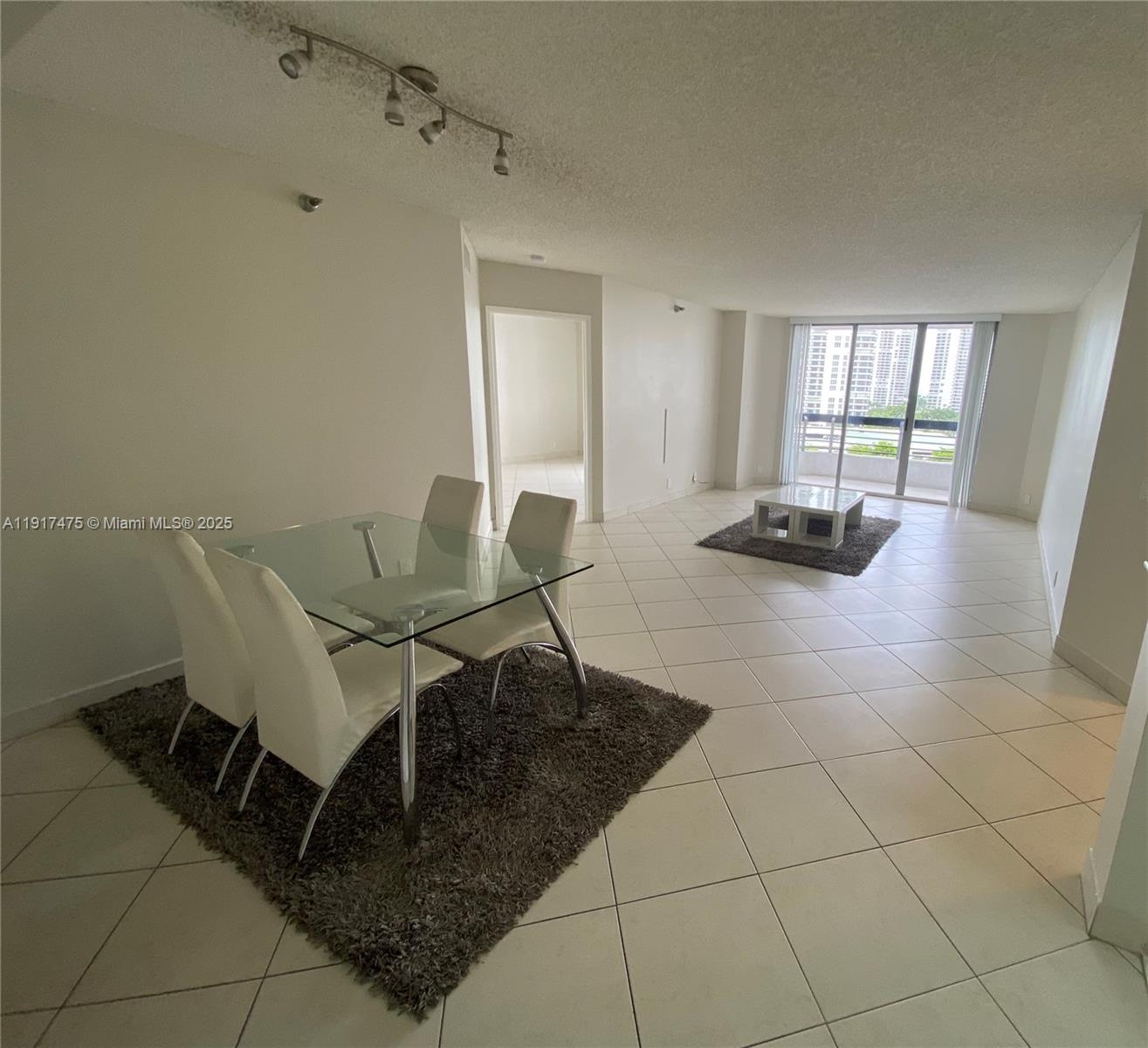 Photo of 3400 192nd St  #1010, Aventura, Florida, 33180 - 