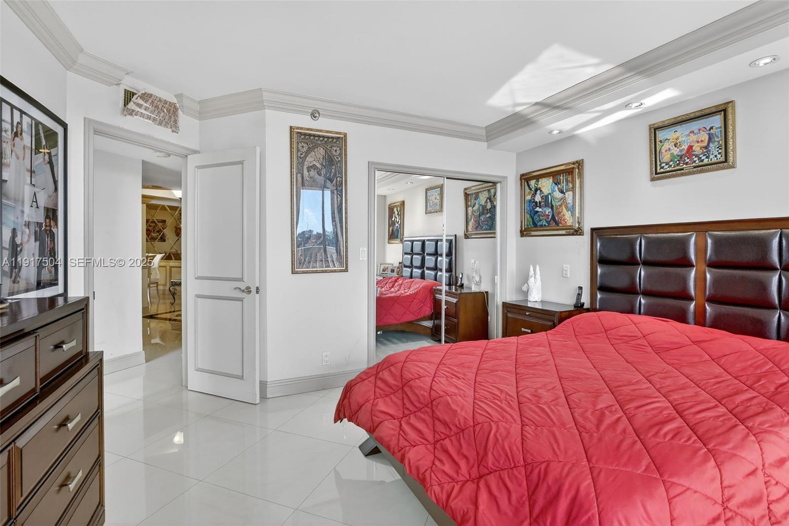 602 3 / 3 1900 sq. ft. $ 2025-11-20 0 Photo