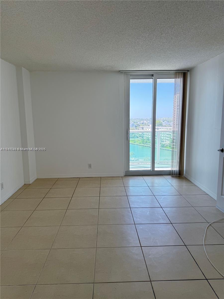 See details 903 2 / 2 1331 sq. ft. $ 2025-11-20 0 Photo