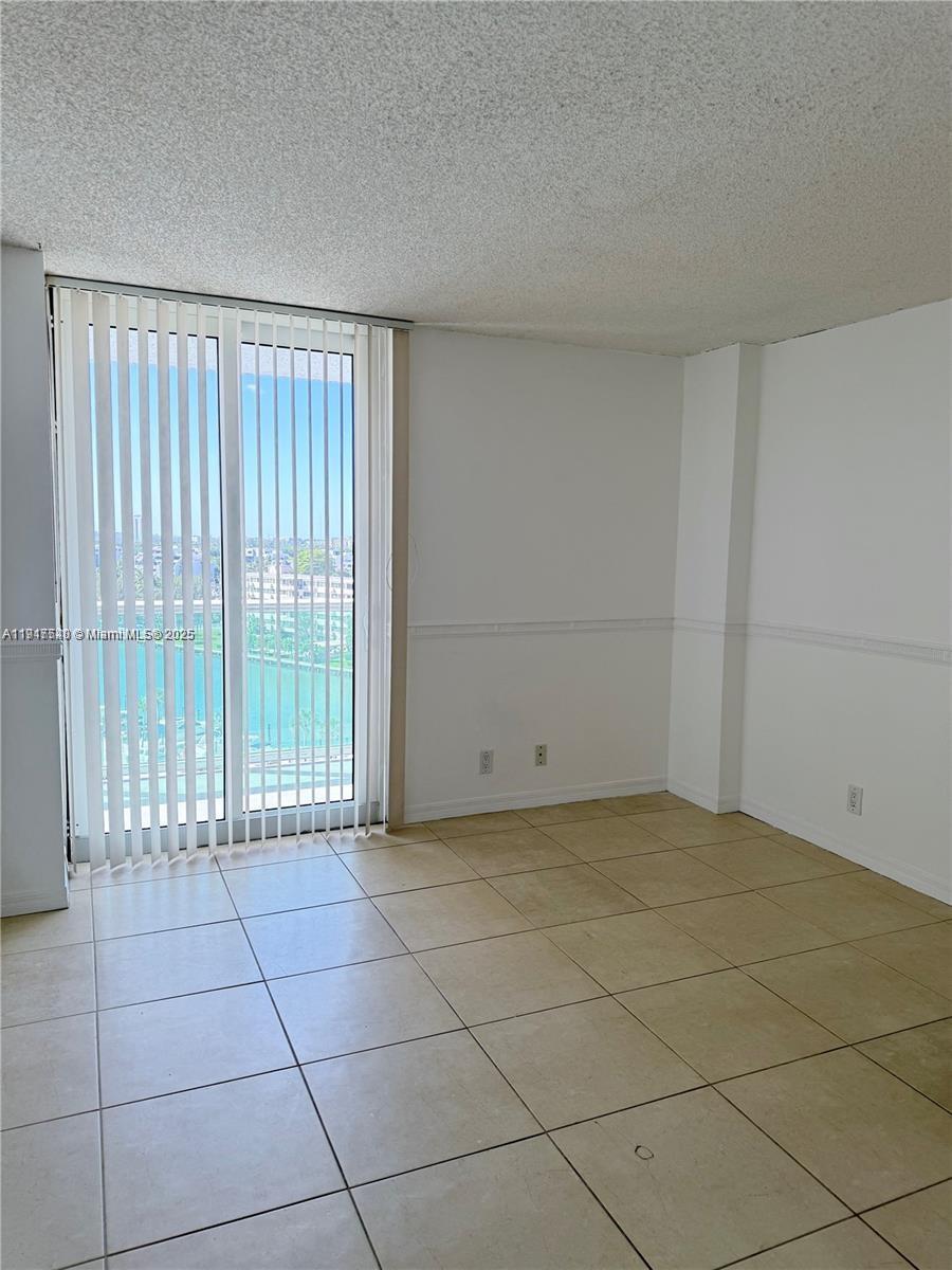 See details 903 2 / 2 1331 sq. ft. $ 2025-11-20 0 Photo