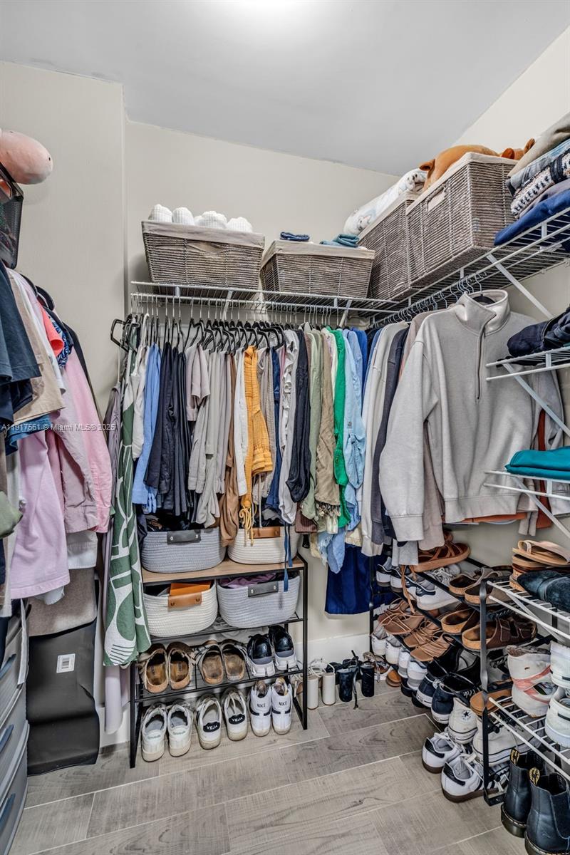 Photo of 20367 Country Club Dr #L25, Aventura, Florida, 33180 -