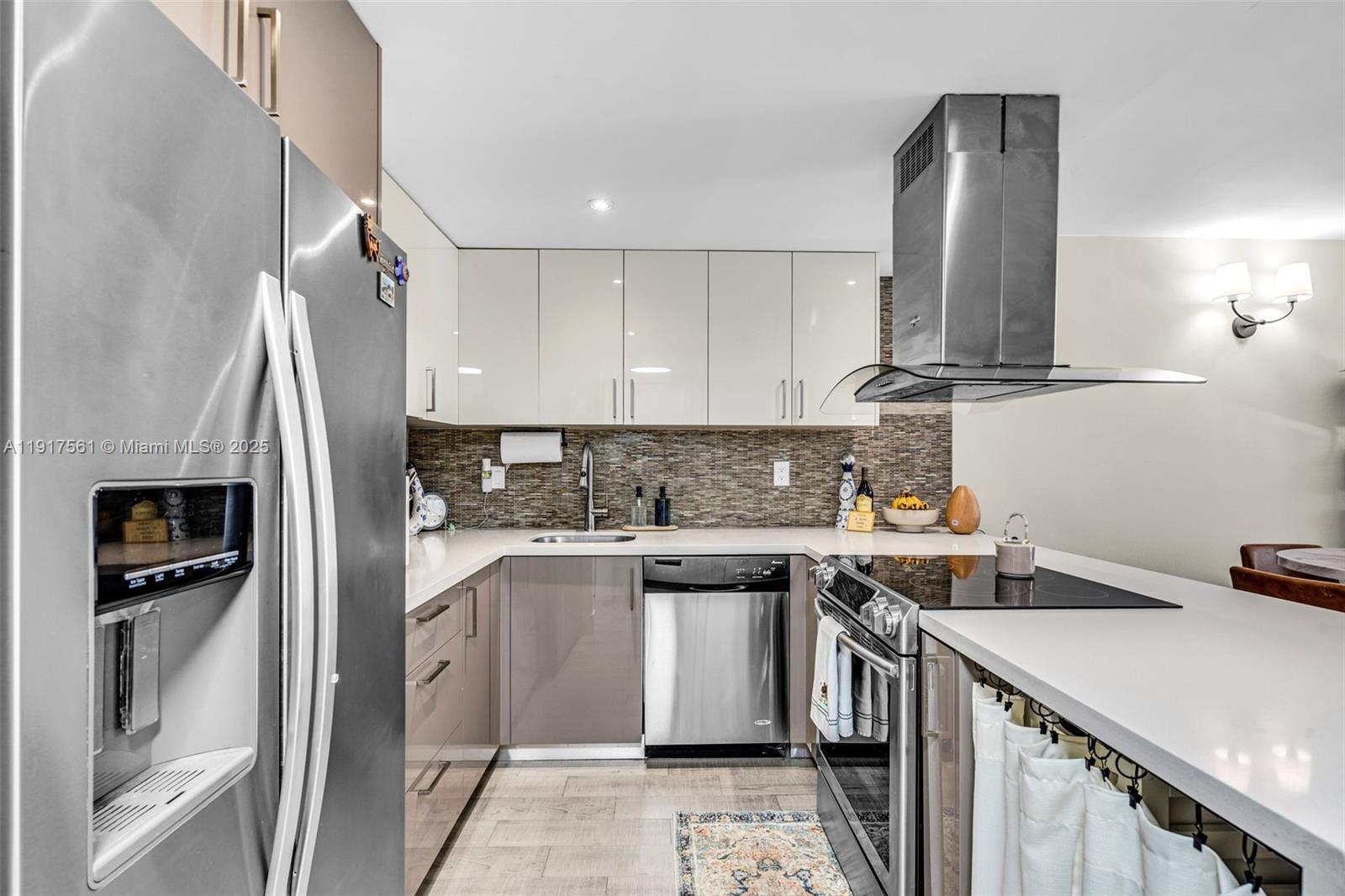 Photo of 20367 Country Club Dr #L25, Aventura, Florida, 33180 -