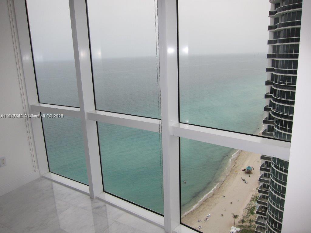 4309A 2 / 2 1324 sq. ft. $ 2025-11-20 0 Photo