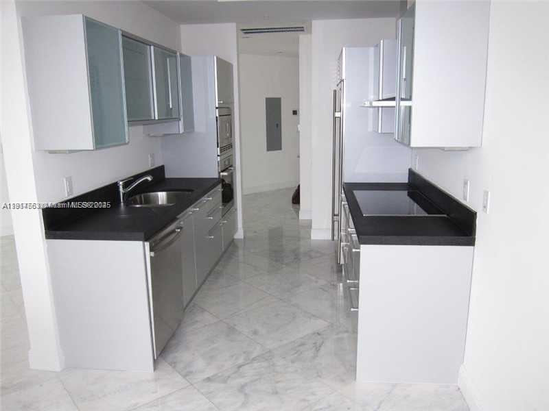 4309A 2 / 2 1324 sq. ft. $ 2025-11-20 0 Photo