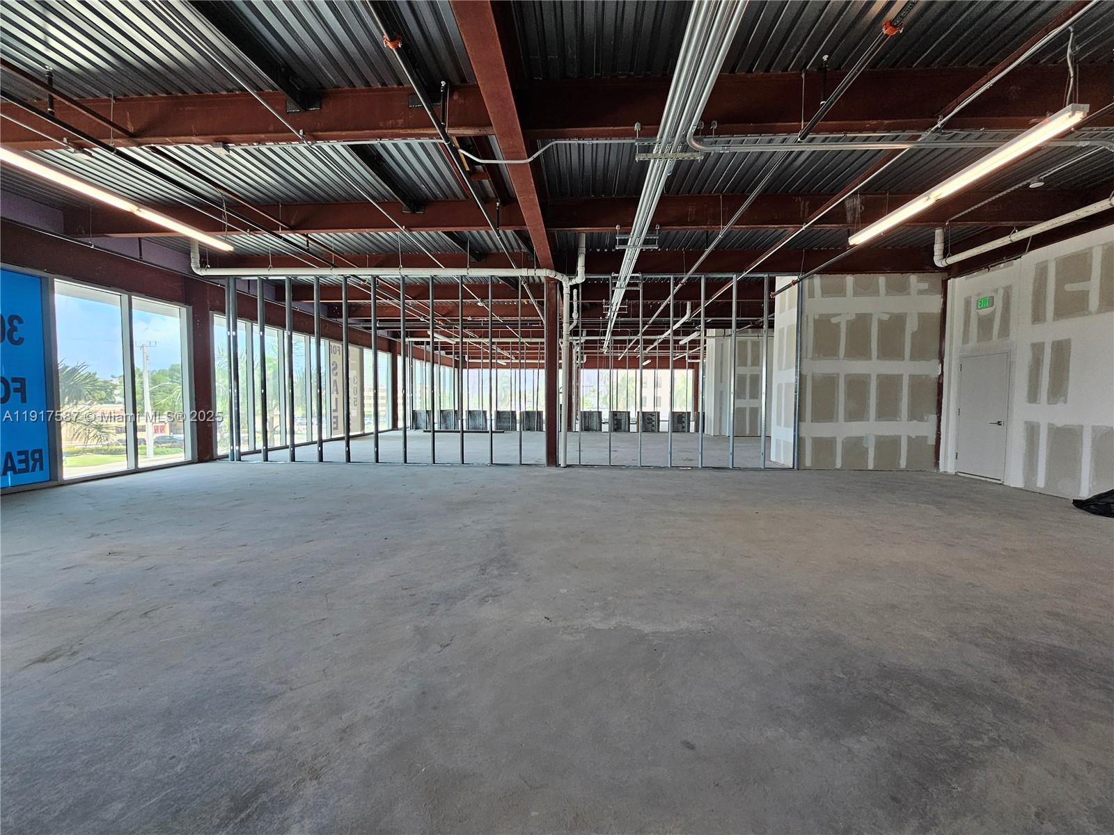 4-205  /   кв.футов $ 2025-11-20 0 Фото