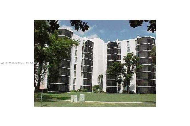 Photo of 3475 Country Club Dr  #514, Aventura, Florida, 33180 - 