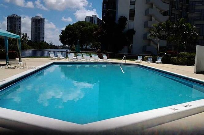 Photo of 3475 Country Club Dr  #514, Aventura, Florida, 33180 - 