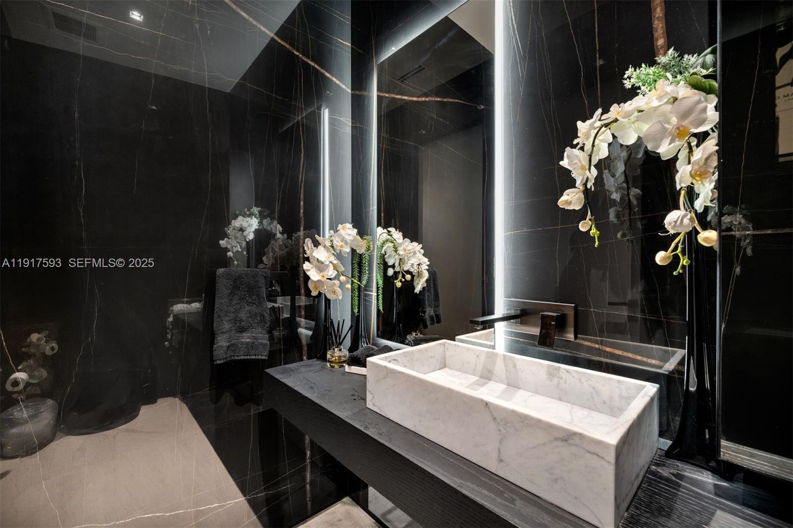 Photo of 342 Parkway (342), Golden Beach, Florida, 33160 -