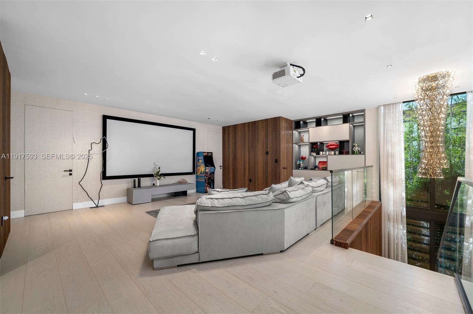 Photo of 342 Parkway (342), Golden Beach, Florida, 33160 -