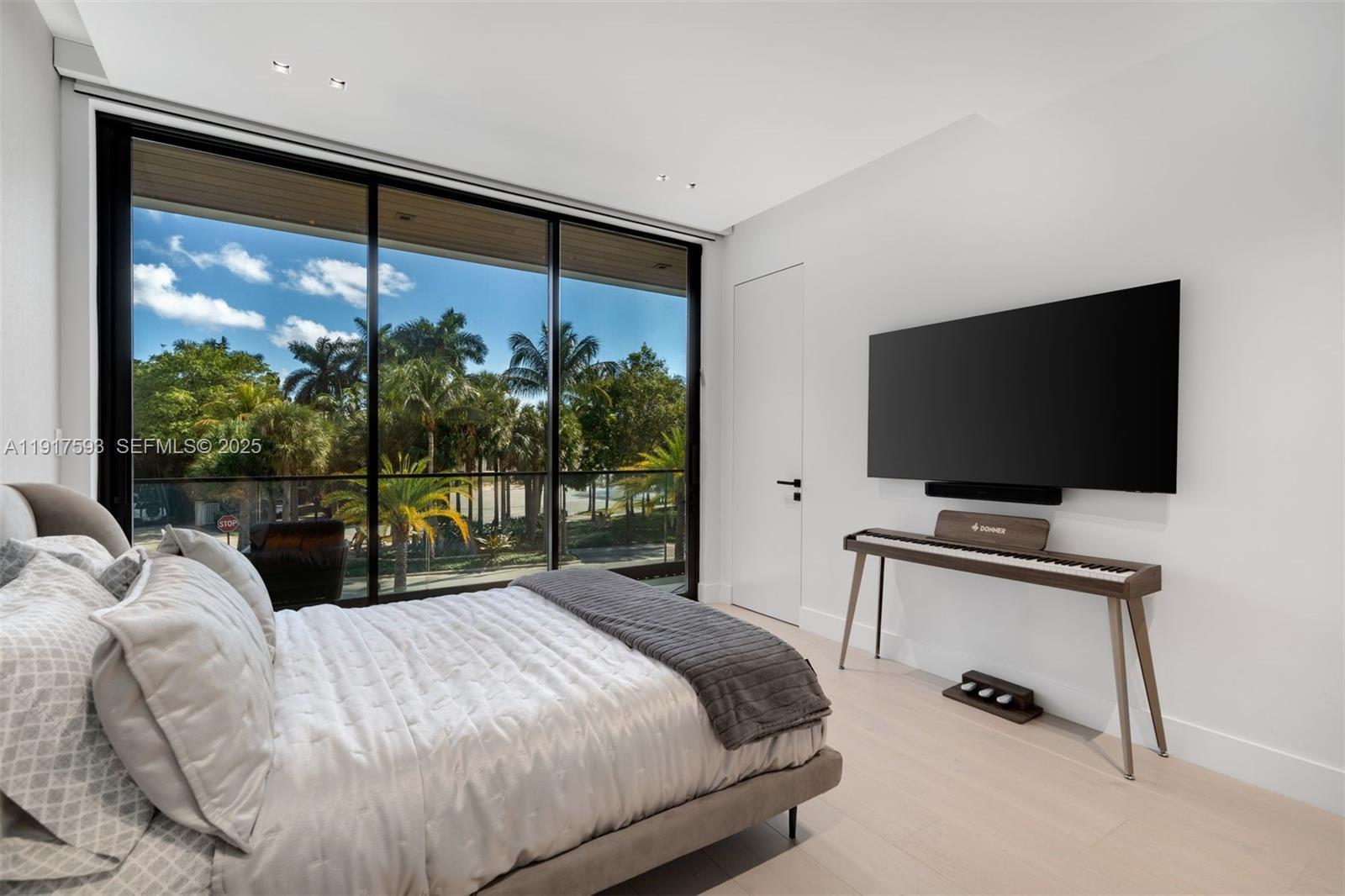 Photo of 342 Parkway (342), Golden Beach, Florida, 33160 -