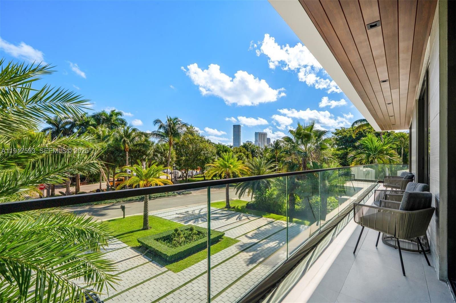 Photo of 342 Parkway (342), Golden Beach, Florida, 33160 -