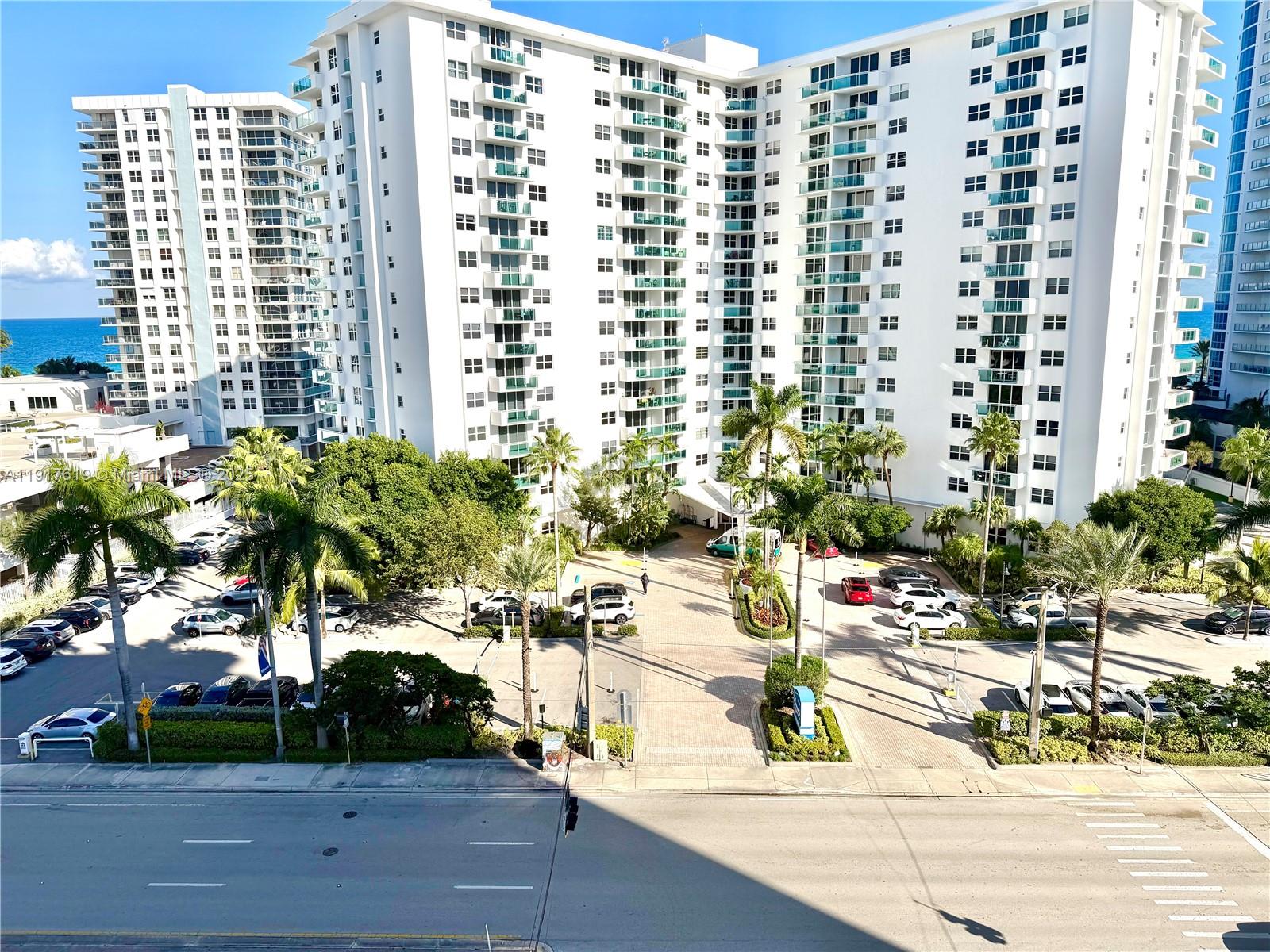 Photo of 3000 Ocean Dr  #718, Hollywood, Florida, 33019 - 