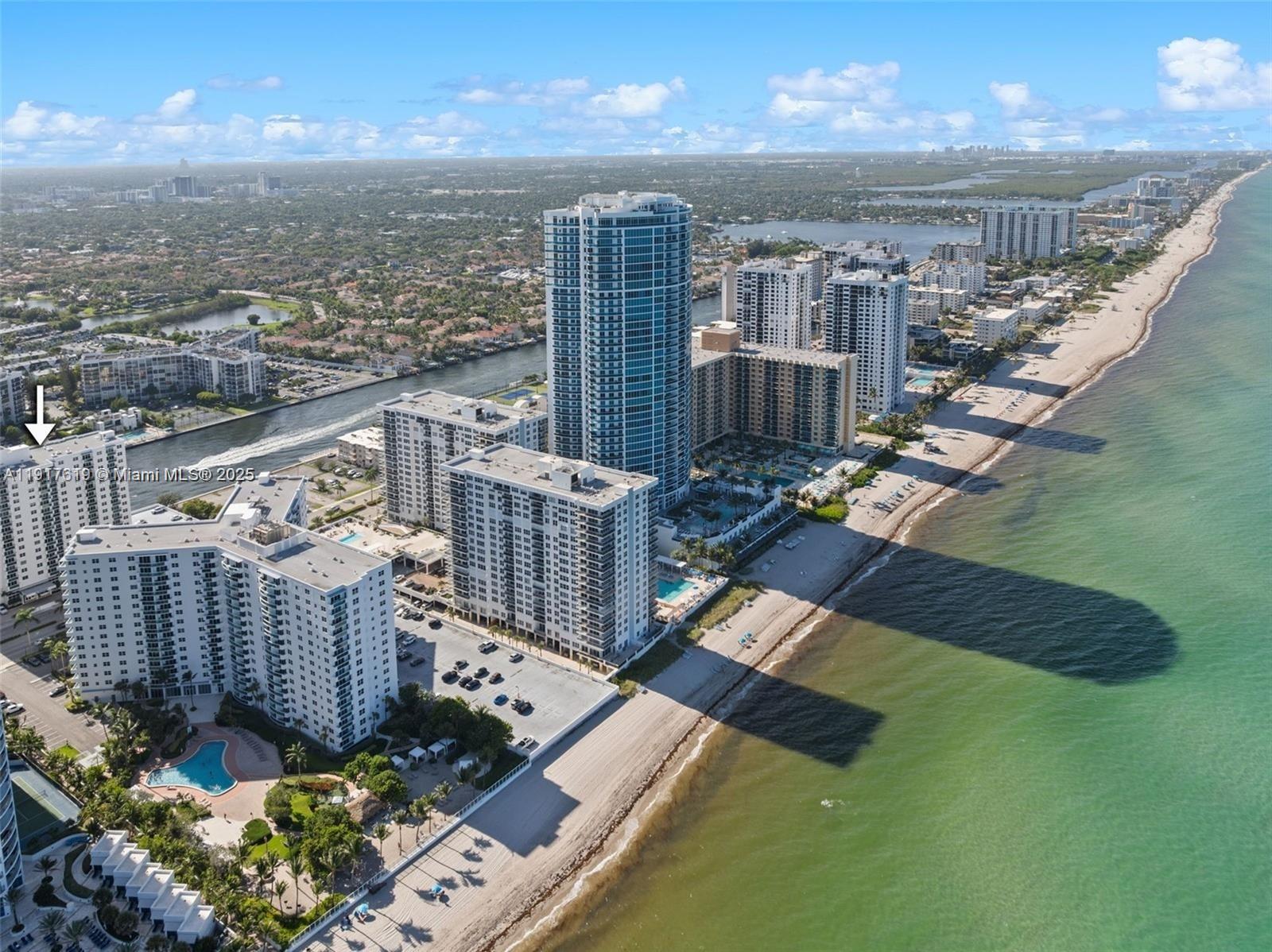 Photo of 3000 Ocean Dr  #718, Hollywood, Florida, 33019 - 