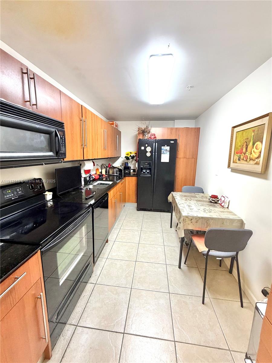 Photo of 3000 Ocean Dr  #718, Hollywood, Florida, 33019 - 