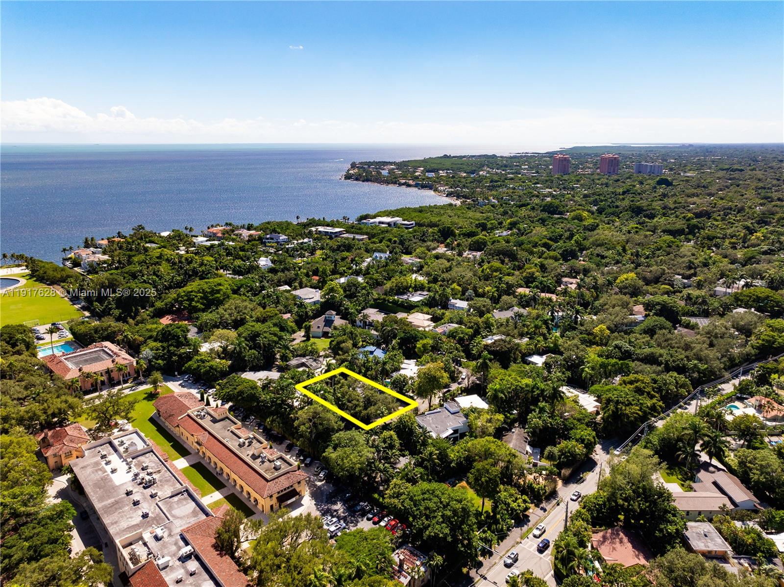   /   кв.футов $ 2025-11-20 0 Фото