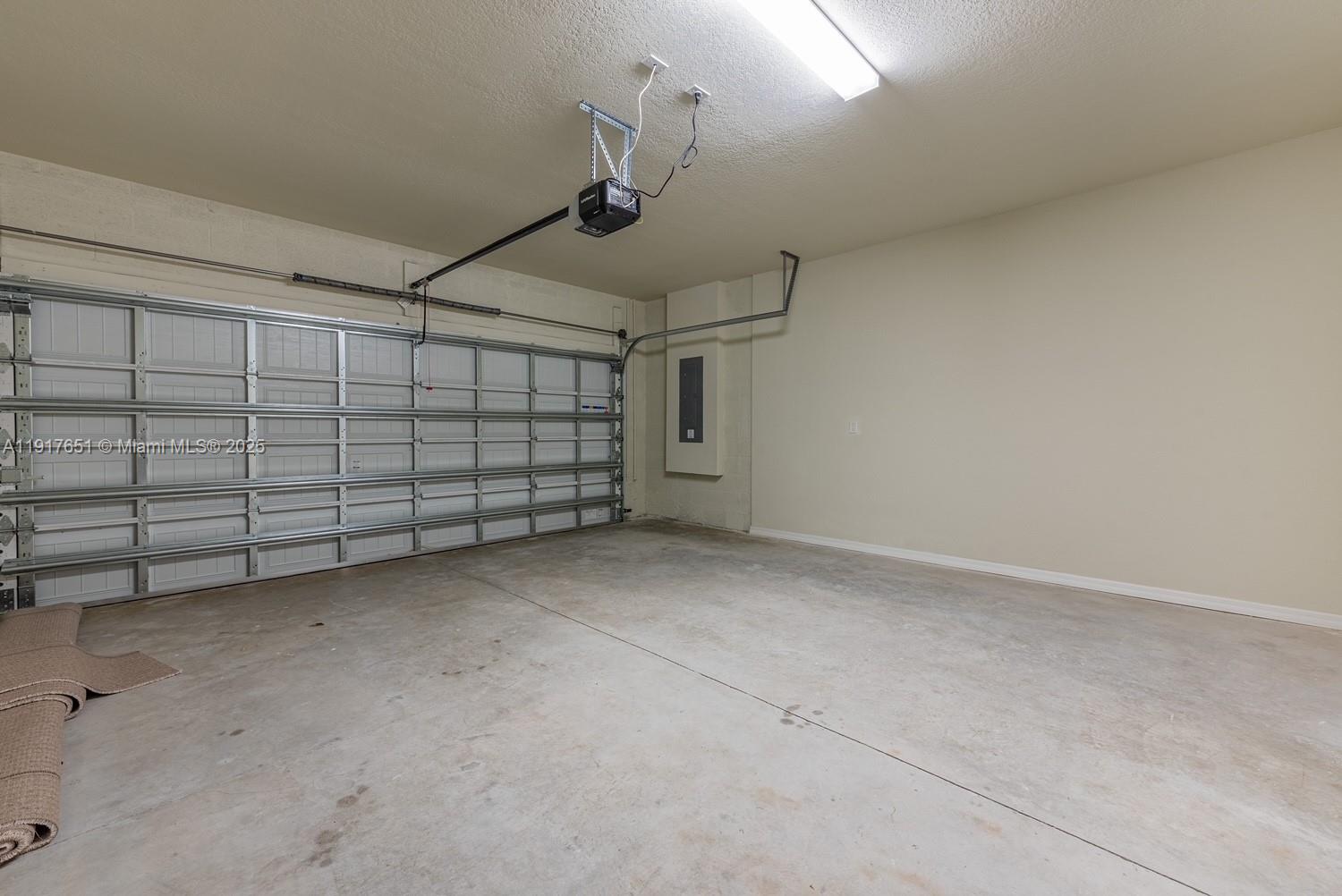 4974 3 / 3 1905 sq. ft. $ 2025-11-20 0 Photo