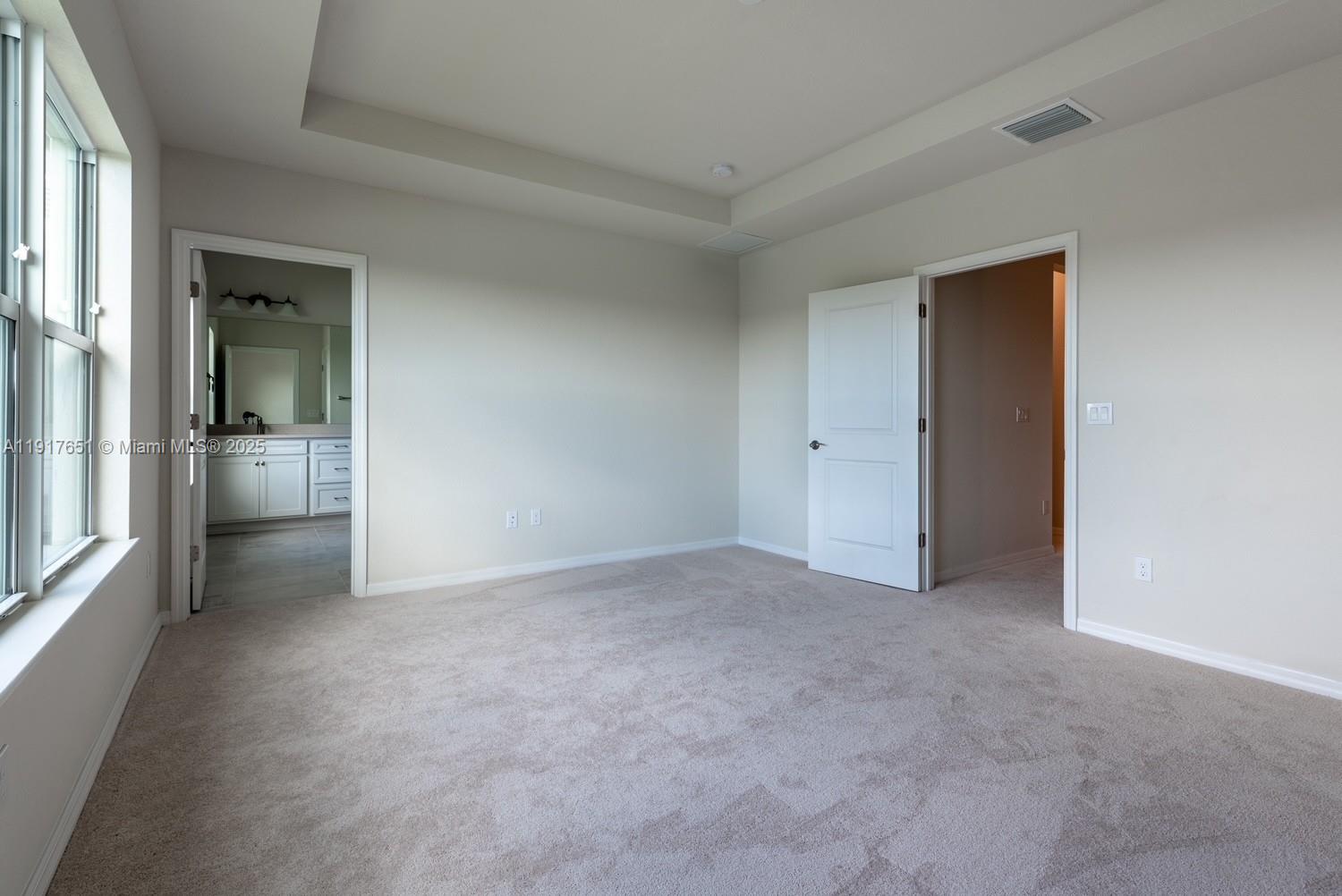 4974 3 / 3 1905 sq. ft. $ 2025-11-20 0 Photo