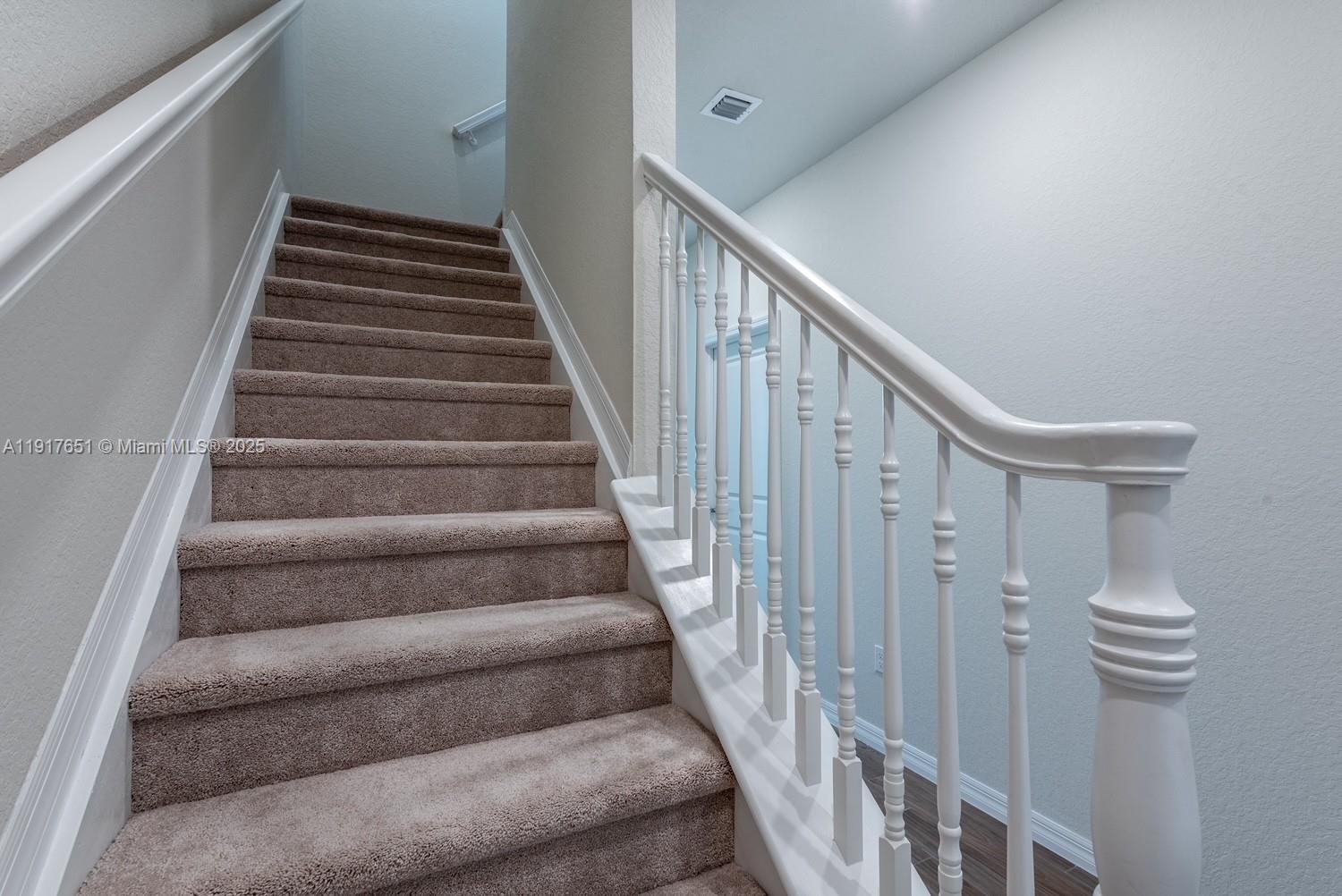 4974 3 / 3 1905 sq. ft. $ 2025-11-20 0 Photo