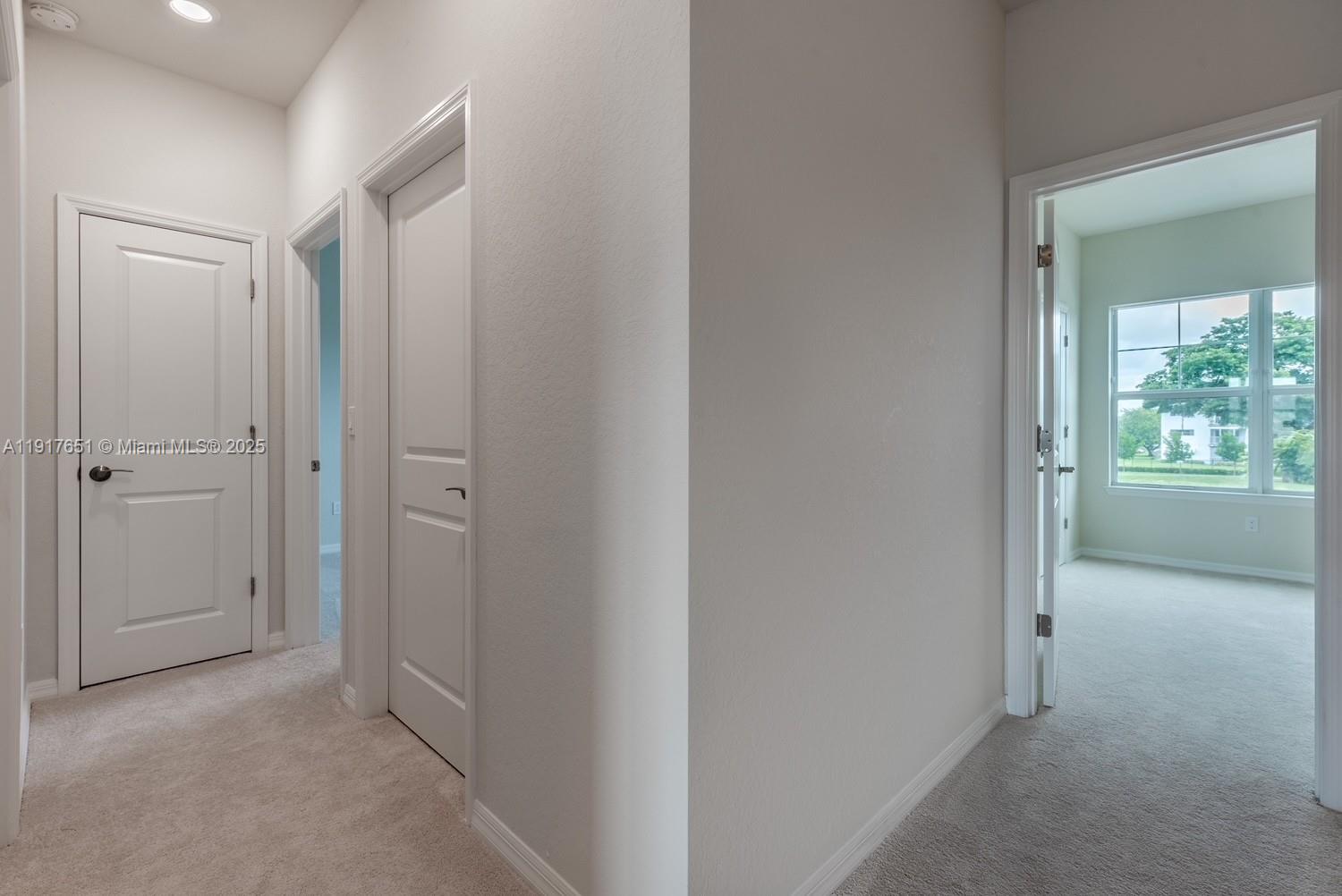 4974 3 / 3 1905 sq. ft. $ 2025-11-20 0 Photo