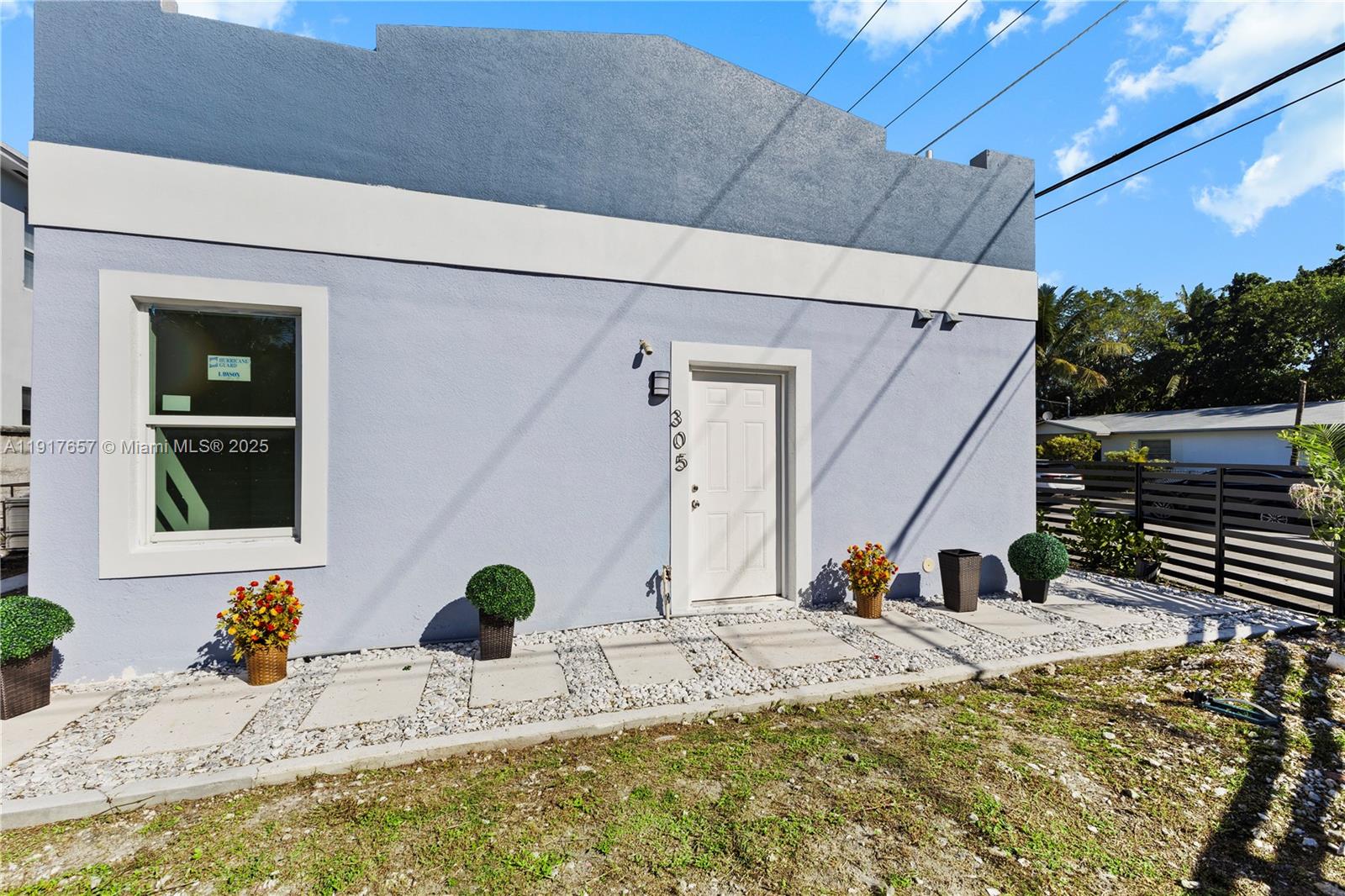 See details / 2000 sq. ft. $ 2025-11-20 0 Photo