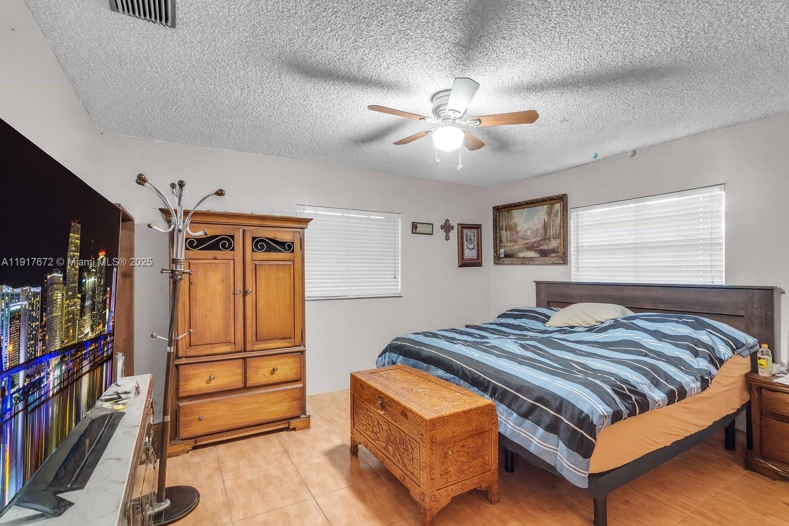   /  2532 sq. ft. $ 2025-11-20 0 Photo