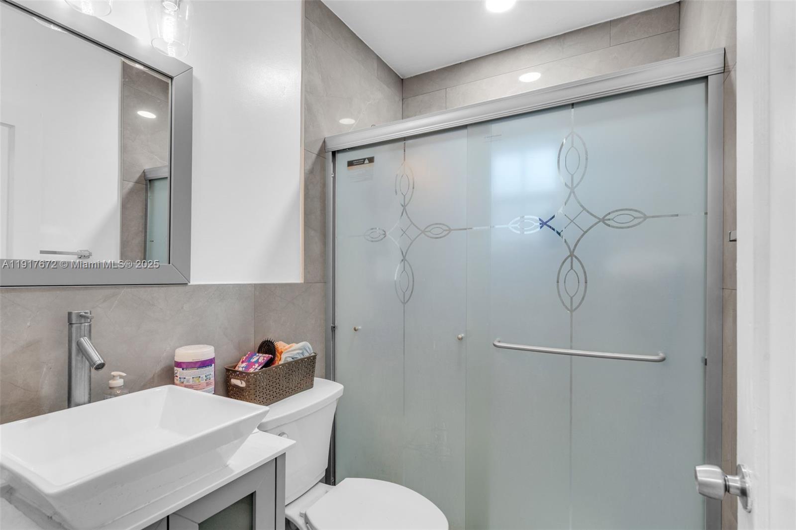   /  2532 sq. ft. $ 2025-11-20 0 Photo