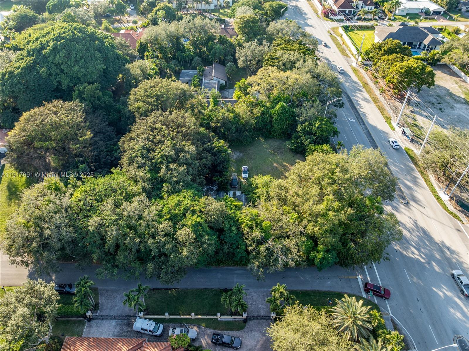   /   кв.футов $ 2025-11-20 0 Фото