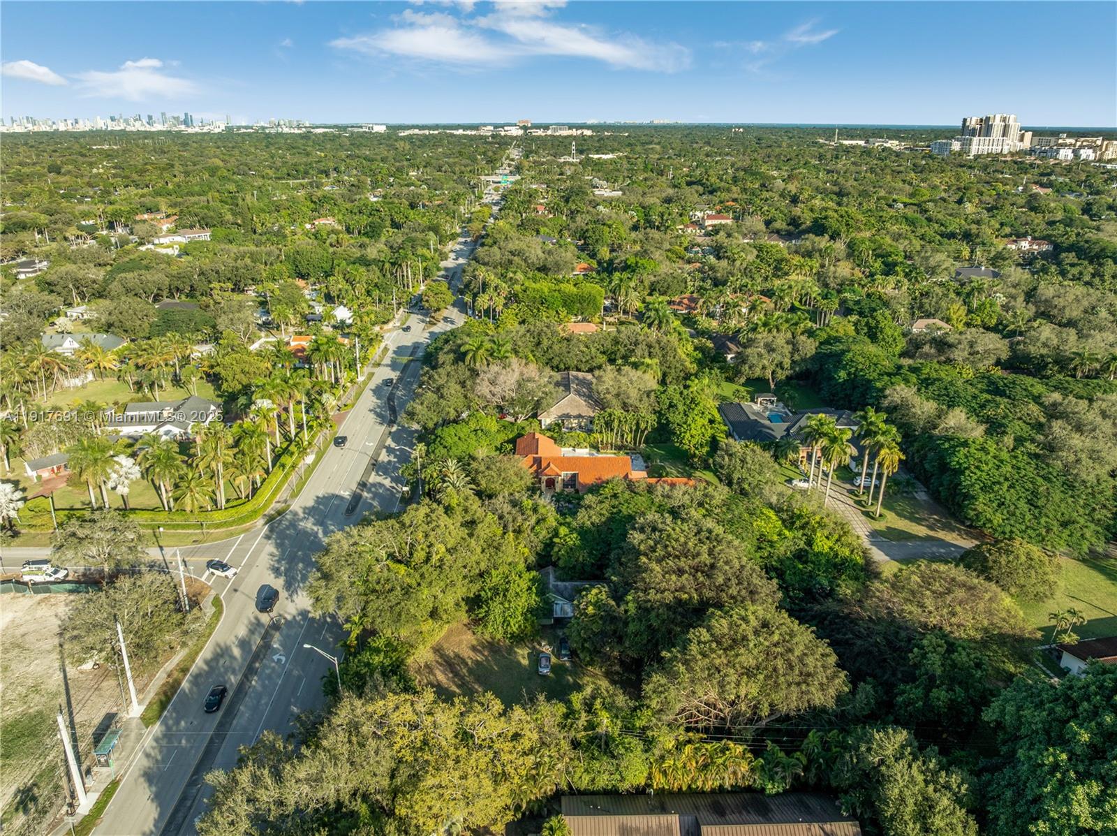   /   кв.футов $ 2025-11-20 0 Фото