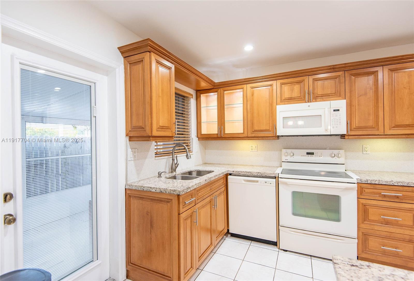   /  1529 sq. ft. $ 2025-11-20 0 Photo