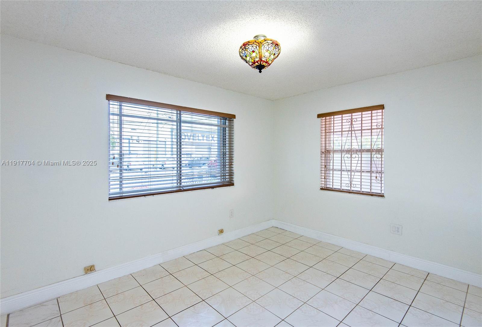   /  1529 sq. ft. $ 2025-11-20 0 Photo