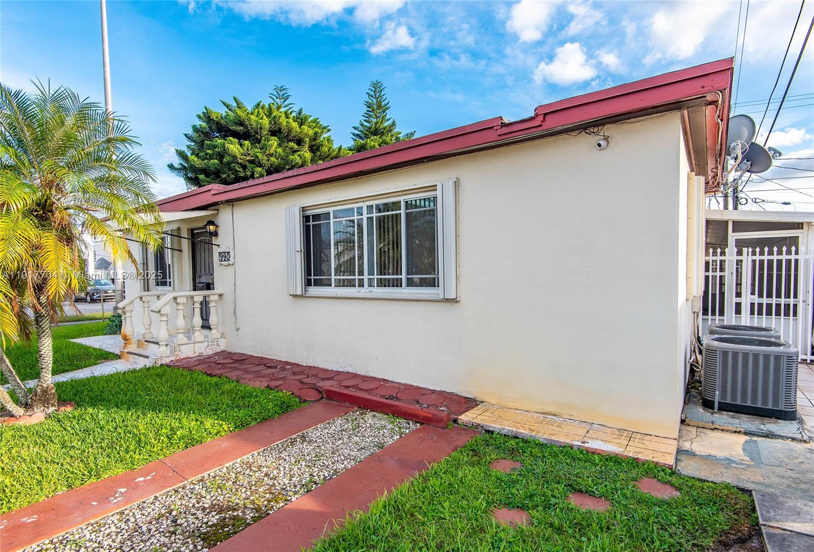   /  1529 sq. ft. $ 2025-11-20 0 Photo