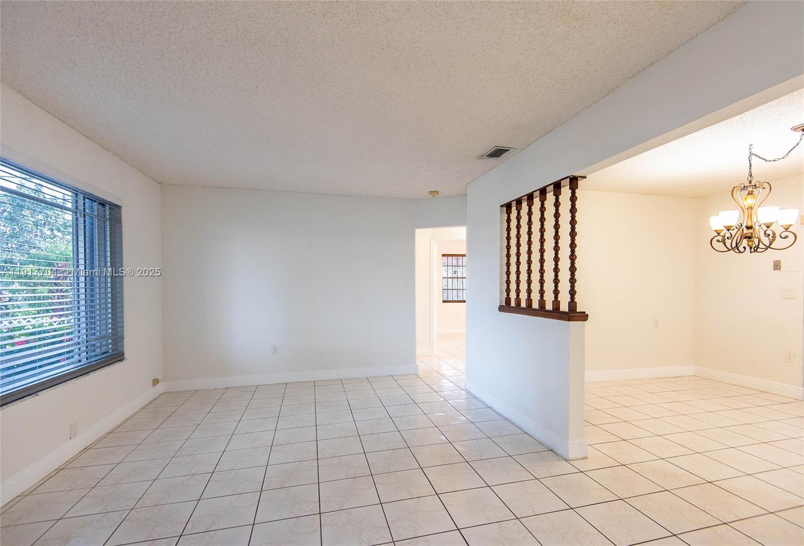   /  1529 sq. ft. $ 2025-11-20 0 Photo