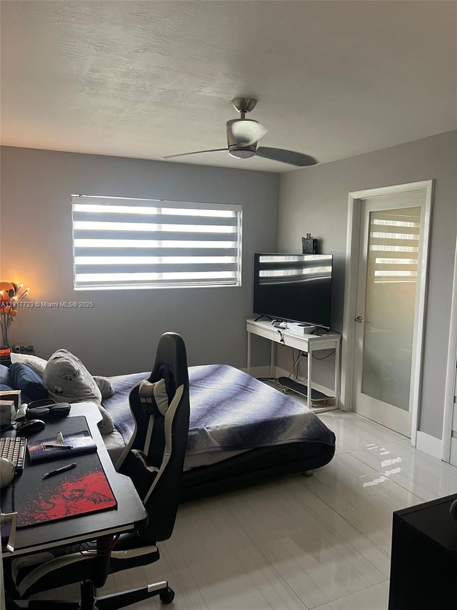 507 2 / 2 1217 sq. ft. $ 2025-11-20 0 Photo