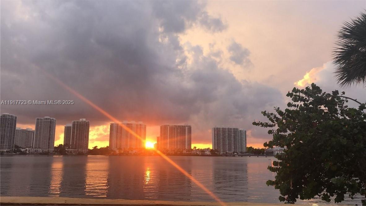 507 2 / 2 1217 sq. ft. $ 2025-11-20 0 Photo