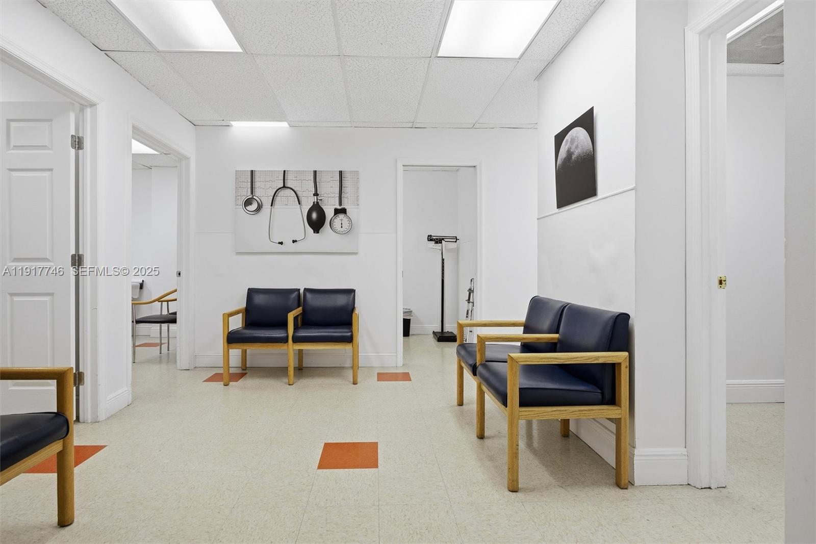 Подробнее / кв.футов $ 2025-11-20 0 Фото