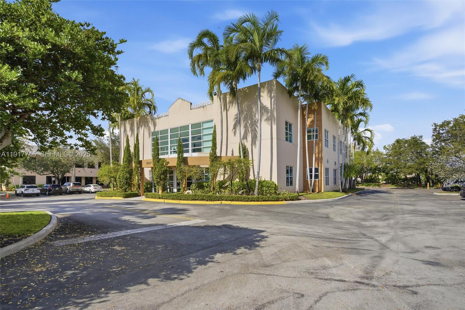 Подробнее / кв.футов $ 2025-11-20 0 Фото