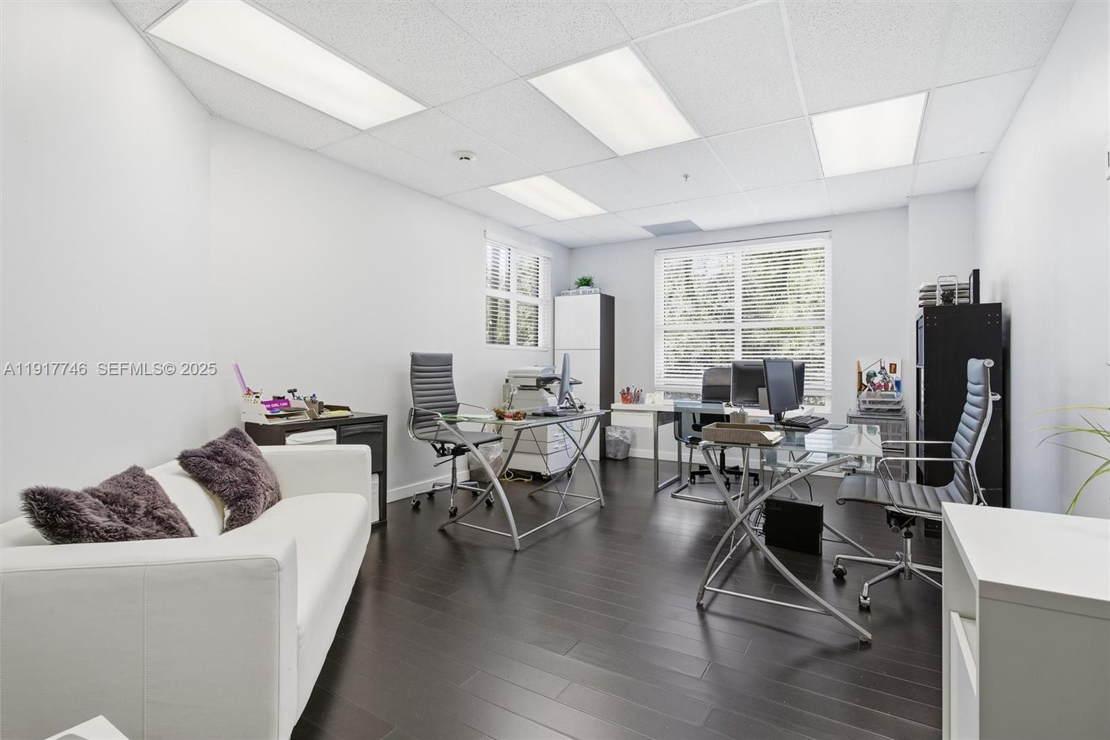 Подробнее / кв.футов $ 2025-11-20 0 Фото